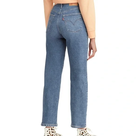 NWT Levi’s High Rise Ribcage Straight Ankle Jean in Medium Wash Women’s Size 29 - Picture 3 of 7